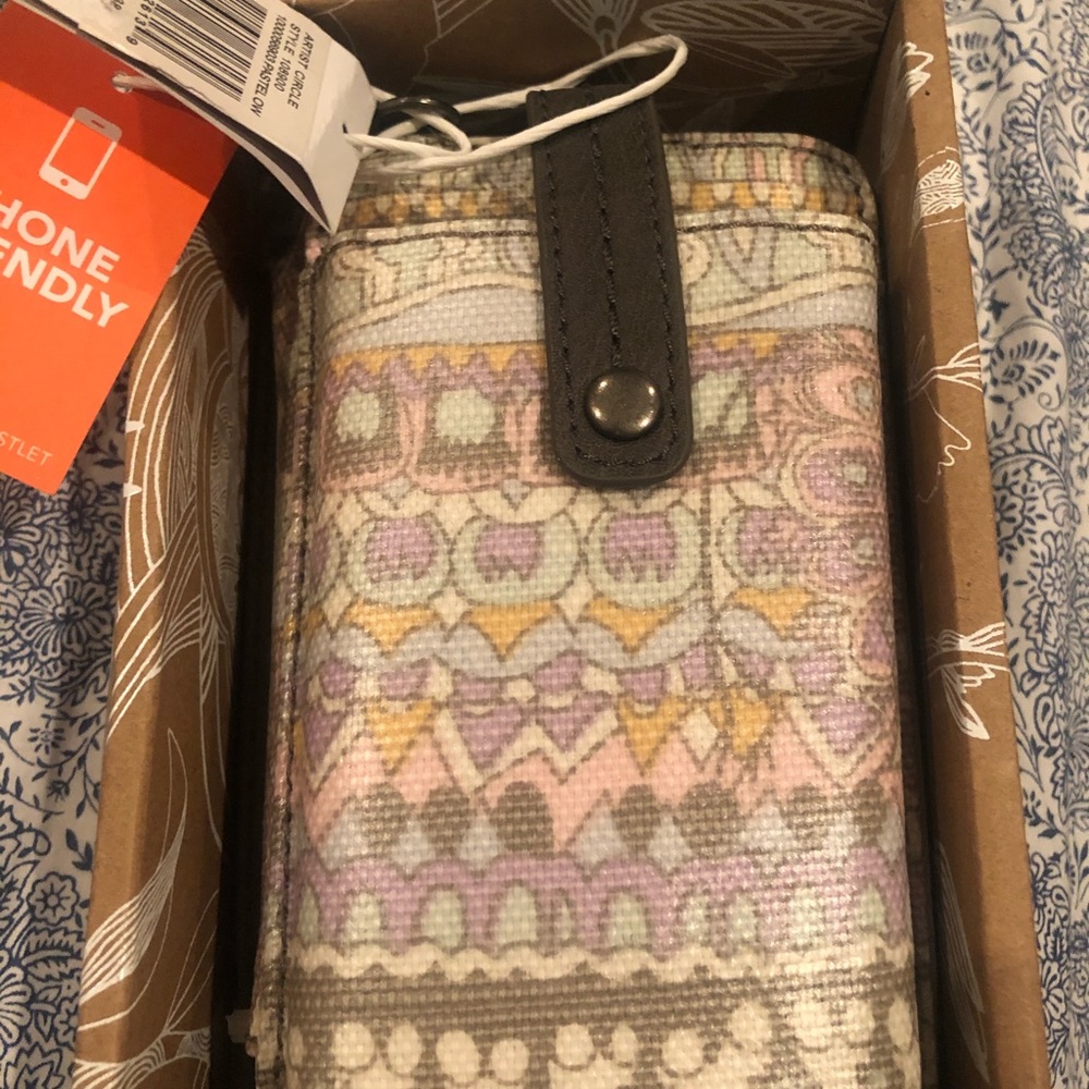 Sakroots crossbody/wristlet